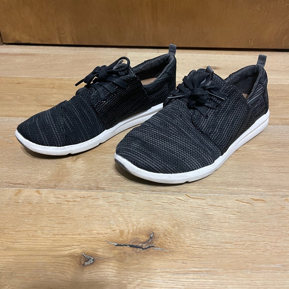 Womens Tom’s Black Del Rey Sneaker